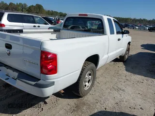 2010 Dodge Dakota z VIN 1D7RE2BK9AS207839, wystawiony jako IAAI lot #41495369 z przebiegiem 180 677 mil mil oraz . Historia ofert i sprzedaży dostępna na DreamBid. Obrazek 4.