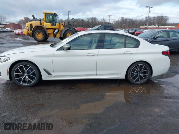 2021 BMW 5 Series M550i xDrive z VIN WBA13BK09MCF05866, wystawiony jako IAAI lot #41574859 z przebiegiem 37 822 mil mil oraz . Historia ofert i sprzedaży dostępna na DreamBid. Obrazek 14.