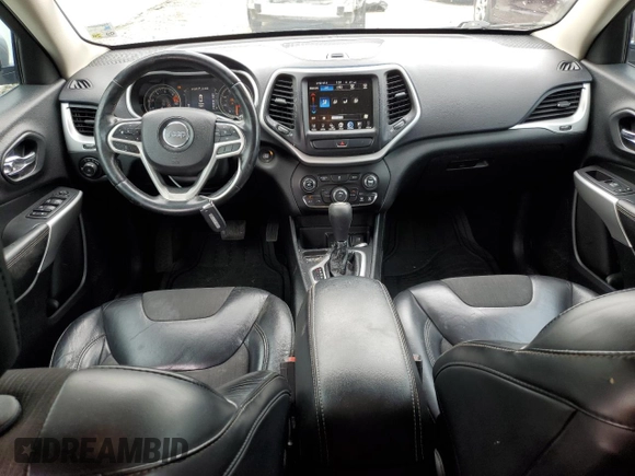 2018 Jeep Cherokee Latitude Plus z VIN 1C4PJLLB2JD537795, wystawiony jako Copart lot #51362945 z przebiegiem 144 247 mil mil oraz Szkoda całkowita • Salvage title. Historia ofert i sprzedaży dostępna na DreamBid. Obrazek 8.