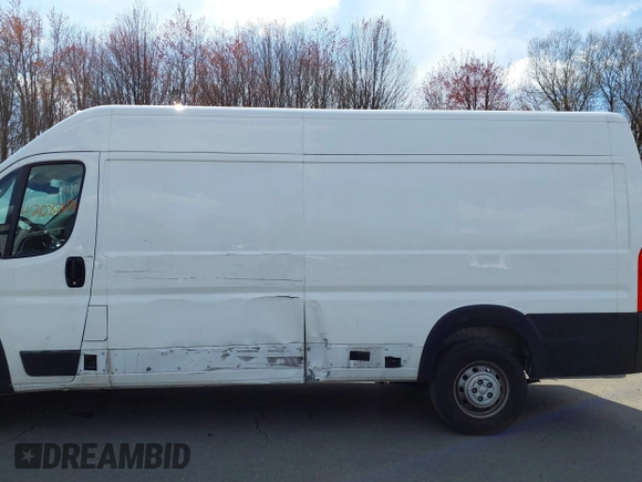 2022 Ram ProMaster Cargo with VIN 3C6MRVJG4NE111866, listed as a IAAI auction lot 42082644 with 62,444 mi miles and . Bid and sale history available at DreamBid. Image 14.
