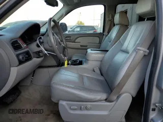 2007 GMC Yukon SLE with VIN 1GKFC13J07J321220, listed as a Copart auction lot 88033985 with 211,583 mi miles and Salvage Title. Bid and sale history available at carsss.com. Image 7.
