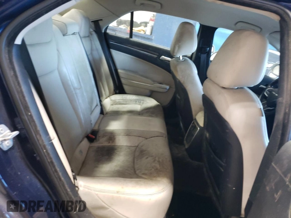 2017 Chrysler 300 Limited z VIN 2C3CCARG3HH622016, wystawiony jako Copart lot #49293935 z przebiegiem Nie podano mil oraz Szkoda całkowita • Salvage title. Historia ofert i sprzedaży dostępna na DreamBid. Obrazek 10.