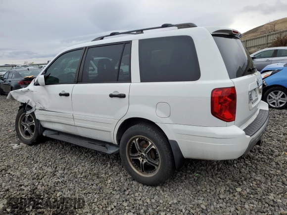 2005 Honda Pilot EX-L with VIN 2HKYF18595H532672, listed as a Copart auction lot 86704284 with 268,018 mi miles and Salvage Title. Bid and sale history available at carsss.com. Image 2.