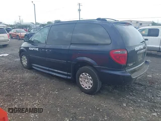 2004 Chrysler Town & Country LX z VIN 1C4GP44R24B527042, wystawiony jako IAAI lot #42466864 z przebiegiem 82 019 mil mil oraz . Historia ofert i sprzedaży dostępna na DreamBid. Obrazek 3.