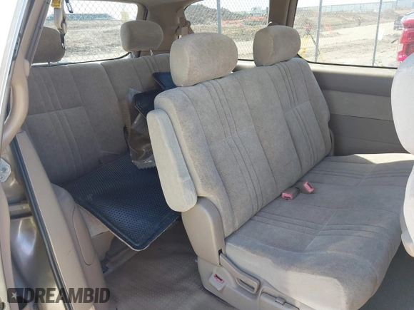 2000 Toyota Sienna CE with VIN 4T3ZF19C6YU263755, listed as a IAAI auction lot 41858870 with 190,171 mi miles. Bid and sale history available at carsss.com. Image 8.