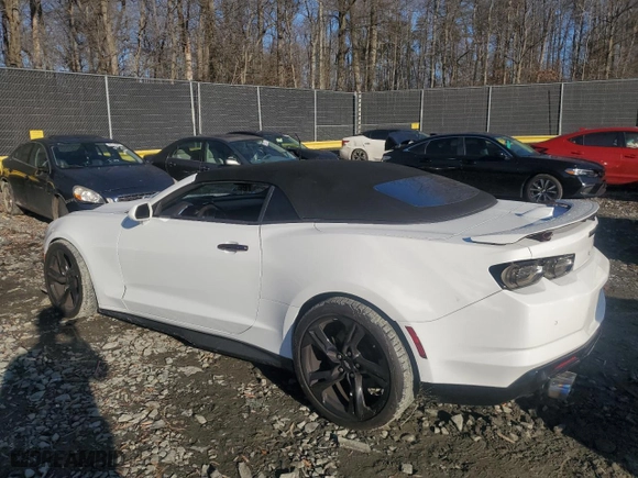 2019 Chevrolet Camaro 2SS with VIN 1G1FH3D79K0133072, listed as a Copart auction lot 87183404 with 103,402 mi miles and Salvage Title. Bid and sale history available at carsss.com. Image 2.