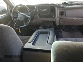 2000 GMC Sierra 1500 SL with VIN 2GTEC19V6Y1286471, listed as a Copart auction lot 37677754 with 289,027 mi miles and Non Repairable. Bid and sale history available at DreamBid. Image 8.