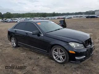 2013 Mercedes-Benz C 300 Sport with VIN WDDGF8AB1DA730680, listed as a Copart auction lot 60619285 with 223,869 mi miles and Salvage title. Bid and sale history available at DreamBid. Image 4.