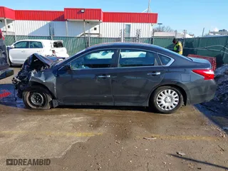 2017 Nissan Altima 2.5 SR with VIN 1N4AL3AP9HC215109, listed as a IAAI auction lot 41439222 with 114,693 mi miles. Bid and sale history available at carsss.com. Image 15.
