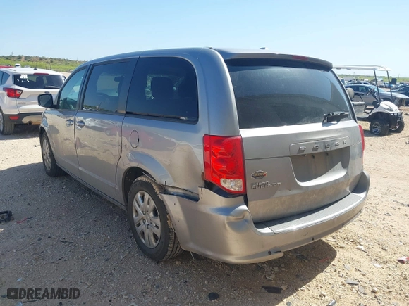 2018 Dodge Grand Caravan SE with VIN 2C4RDGBG3JR188244, listed as a IAAI auction lot 41982738 with 125,586 mi miles. Bid and sale history available at carsss.com. Image 3.