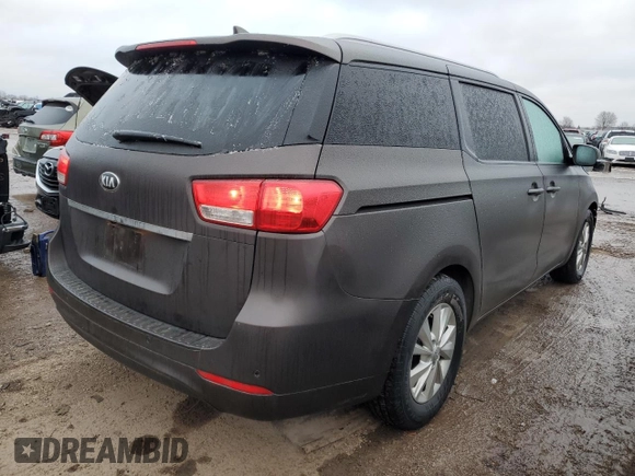 2017 Kia Sedona LX with VIN KNDMB5C15H6248167, listed as a Copart auction lot 43822195 with 101,541 mi miles and Salvage Title. Bid and sale history available at carsss.com. Image 3.