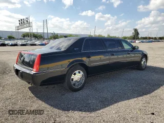 2011 Cadillac DTS Professional Limousine z VIN 1GE9K9C62BU550213, wystawiony jako Copart lot #49420545 z przebiegiem 29 936 mil mil oraz Czysty tytuł • Clean title. Historia ofert i sprzedaży dostępna na DreamBid. Obrazek 3.