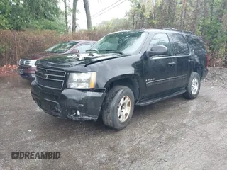 2008 Chevrolet Tahoe 3LT z VIN 1GNFK13088R157201, wystawiony jako IAAI lot #42328632 z przebiegiem 217 173 mil mil oraz . Historia ofert i sprzedaży dostępna na DreamBid. Obrazek 2.