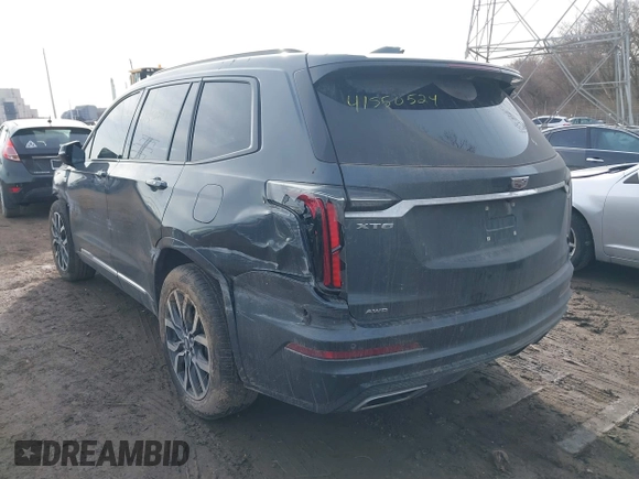 2021 Cadillac XT6 AWD Sport with VIN 1GYKPHRS9MZ104411, listed as a IAAI auction lot 41550524 with 32,140 mi miles. Bid and sale history available at carsss.com. Image 3.
