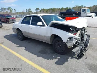 2005 Mercury Grand Marquis GS with VIN 2MEFM74W85X629373, listed as a IAAI auction lot 41807069 with 173,142 mi miles. Bid and sale history available at carsss.com. Image 1.