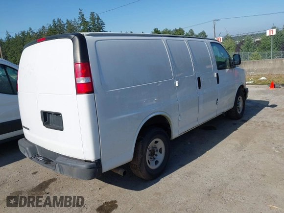 2017 Chevrolet Express Cargo z VIN 1GCWGAFF5H1326857, wystawiony jako IAAI lot #42770203 z przebiegiem Nie podano mil oraz . Historia ofert i sprzedaży dostępna na DreamBid. Obrazek 4.
