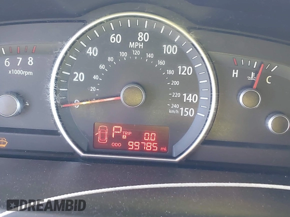 2009 Kia Borrego LX with VIN KNDJH741295034028, listed as a IAAI auction lot 41371961 with 99,785 mi miles. Bid and sale history available at carsss.com. Image 7.