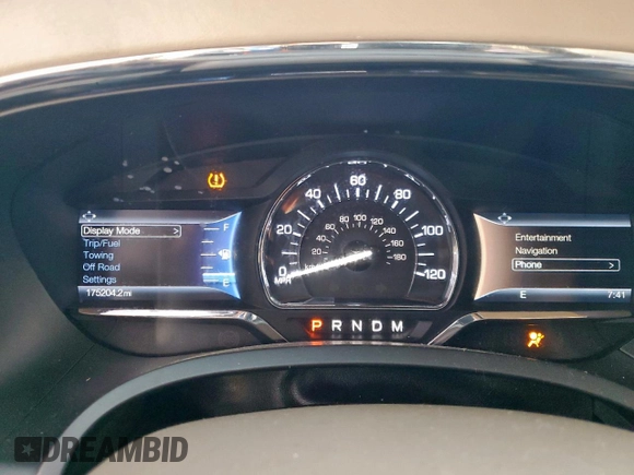 2017 Lincoln Navigator Select with VIN 5LMJJ2HTXHEL00423, listed as a Copart auction lot 48228985 with 175,204 mi miles and Salvage title. Bid and sale history available at DreamBid. Image 9.