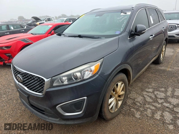 2018 Kia Sorento LX with VIN 5XYPG4A36JG388342, listed as a Copart auction lot 55706225 with 136,445 mi miles and Clean Title. Bid and sale history available at carsss.com. Image 2.