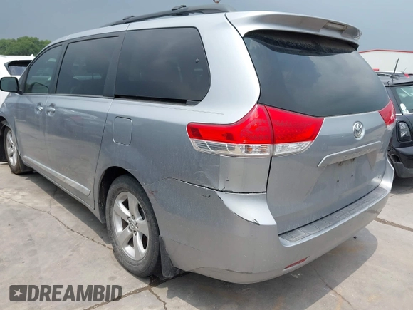 2013 Toyota Sienna LE AAS with VIN 5TDKK3DC0DS300178, listed as a IAAI auction lot 42189800 with 265,568 mi miles and . Bid and sale history available at DreamBid. Image 3.