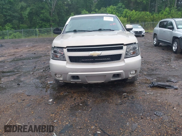 2010 Chevrolet Tahoe LT z VIN 1GNMCBE32AR228142, wystawiony jako IAAI lot #42119831 z przebiegiem 220 026 mil mil oraz . Historia ofert i sprzedaży dostępna na DreamBid. Obrazek 12.