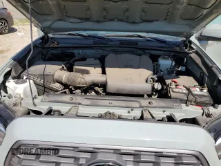 2022 Toyota Tacoma SR z VIN 3TMCZ5AN5NM506941, wystawiony jako Copart lot #52349755 z przebiegiem 46 013 mil mil oraz Szkoda całkowita • Salvage title. Historia ofert i sprzedaży dostępna na DreamBid. Obrazek 12.