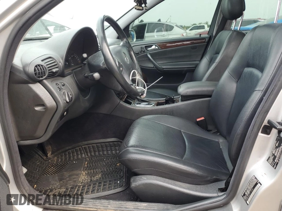 2001 Mercedes-Benz C 320 с VIN WDBRF64J21F119161, выставлен на аукционе Copart как лот 60994625 с пробегом 117 744 миль миль и Чистый • Clean title. История ставок и продаж доступна на DreamBid. Изображение 7.