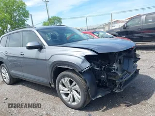 2022 Volkswagen Atlas SE z VIN 1V2JR2CA7NC523045, wystawiony jako IAAI lot #42072173 z przebiegiem 49 943 mil mil oraz . Historia ofert i sprzedaży dostępna na DreamBid. Obrazek 13.
