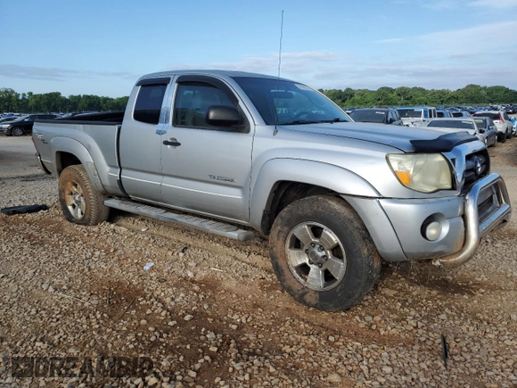 2008 Toyota Tacoma PreRunner with VIN 5TETU62NX8Z547902, listed as a Copart auction lot 59796525 with 176,922 mi miles and Salvage title. Bid and sale history available at DreamBid. Image 4.