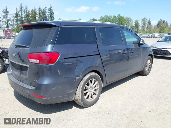 2017 Kia Sedona LX with VIN KNDMB5C11H6253379, listed as a IAAI auction lot 42140939 with 111,067 mi miles. Bid and sale history available at carsss.com. Image 4.