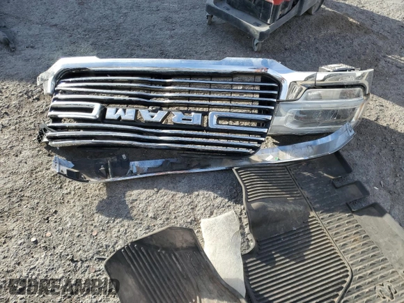 2020 Ram 3500 Laramie z VIN 3C63R3MLXLG293695, wystawiony jako Copart lot #45008095 z przebiegiem 102 028 mil mil oraz Szkoda całkowita • Salvage title. Historia ofert i sprzedaży dostępna na DreamBid. Obrazek 14.