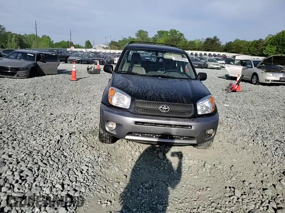 2005 Toyota RAV4 with VIN JTEGD20V050095737, listed as a Copart auction lot 53070055 with 188,179 mi miles and Salvage Title. Bid and sale history available at DreamBid. Image 14.