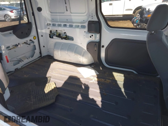 2012 Ford Transit Connect XL z VIN NM0LS6AN1CT086567, wystawiony jako IAAI lot #41531416 z przebiegiem 103 061 mil mil oraz . Historia ofert i sprzedaży dostępna na DreamBid. Obrazek 8.