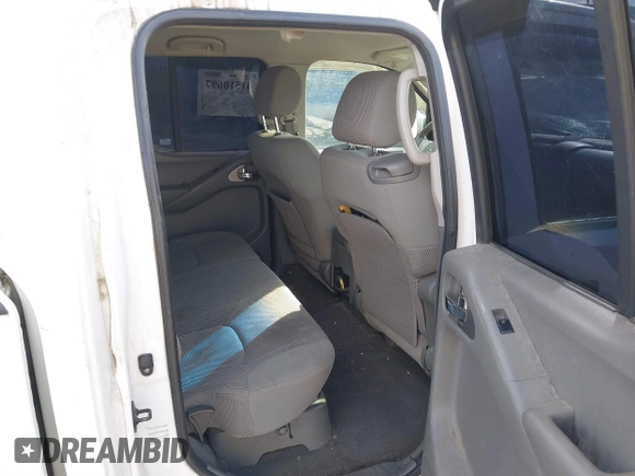2007 Nissan Frontier SE z VIN 1N6AD07UX7C421926, wystawiony jako IAAI lot #41510697 z przebiegiem 273 908 mil mil oraz . Historia ofert i sprzedaży dostępna na DreamBid. Obrazek 8.