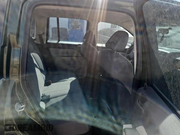 2007 Jeep Compass Sport with VIN 1J8FF47W57D122584, listed as a Copart auction lot 48618505 with 130,171 mi miles and Clean Title. Bid and sale history available at carsss.com. Image 6.