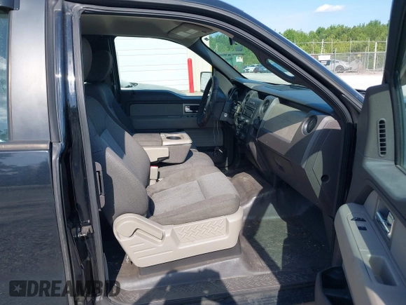 2009 Ford F-150 STX z VIN 1FTRX12W19FA20343, wystawiony jako IAAI lot #42573048 z przebiegiem 245 960 mil mil oraz . Historia ofert i sprzedaży dostępna na DreamBid. Obrazek 5.