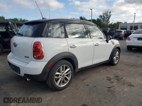 2011 MINI Countryman with VIN WMWZB3C58BWM00461, listed as a Copart auction lot 88307465 with 69,807 mi miles and Non repairable. Bid and sale history available at DreamBid. Image 3.