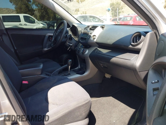 2008 Toyota RAV4 Sport with VIN JTMZK32V885018241, listed as a IAAI auction lot 42224235 with 208,321 mi miles and . Bid and sale history available at DreamBid. Image 5.