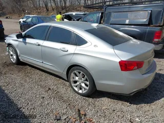 2015 Chevrolet Impala LTZ with VIN 2G1165S33F9105842, listed as a IAAI auction lot 41781501 with 171,821 mi miles. Bid and sale history available at carsss.com. Image 3.