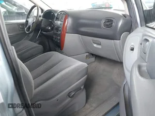 2006 Chrysler Town & Country LX with VIN 1A4GP44R46B609965, listed as a IAAI auction lot 42093438 with 333,689 mi miles and . Bid and sale history available at DreamBid. Image 5.