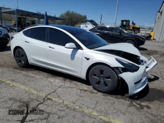2023 Tesla Model 3 z VIN 5YJ3E1EA2PF578151, wystawiony jako Copart lot #56211295 z przebiegiem 19 590 mil mil oraz Szkoda całkowita • Salvage title. Historia ofert i sprzedaży dostępna na DreamBid. Obrazek 4.