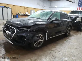 2021 Audi Q5 Premium Plus with VIN WA1BAAFY9M2016338, listed as a Copart auction lot 43942875 with 77,177 mi miles and Non Repairable. Bid and sale history available at carsss.com. Image 1.