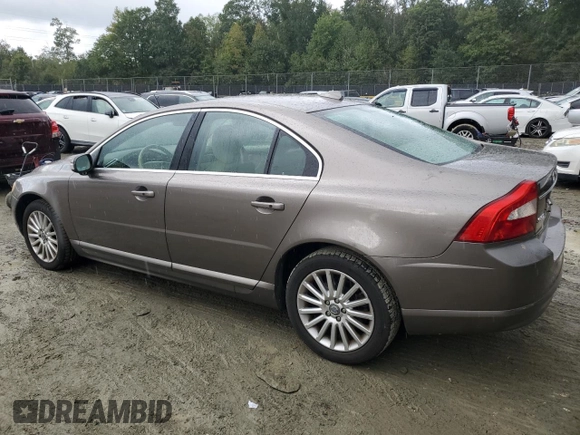 2008 Volvo S80 3.2L with VIN YV1AS982281056773, listed as a Copart auction lot 74117384 with 176,244 mi miles and Clean Title. Bid and sale history available at carsss.com. Image 2.