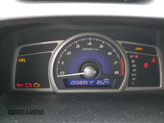 2008 Honda Civic LX z VIN 1HGFA16508L011429, wystawiony jako Copart lot #54947415 z przebiegiem 55 895 mil mil oraz Szkoda całkowita • Salvage title. Historia ofert i sprzedaży dostępna na DreamBid. Obrazek 9.