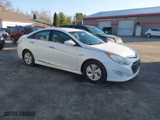 2013 Hyundai Sonata Hybrid with VIN KMHEC4A45DA065198, listed as a IAAI auction lot 42137511 with 219,500 mi miles. Bid and sale history available at carsss.com. Image 1.
