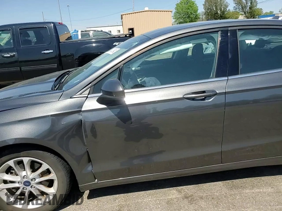 2020 Ford Fusion SE z VIN 3FA6P0HD3LR252722, wystawiony jako Copart lot #54243945 z przebiegiem 29 076 mil mil oraz Szkoda całkowita • Salvage title. Historia ofert i sprzedaży dostępna na DreamBid. Obrazek 13.