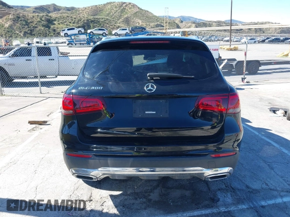 2021 Mercedes-Benz GLC with VIN W1N0G8DB6MF868330, listed as a IAAI auction lot 41835838 with 1 mi miles. Bid and sale history available at carsss.com. Image 17.