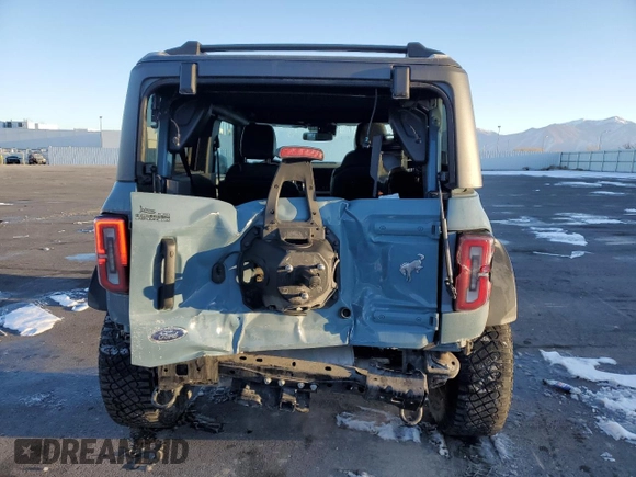 2023 Ford Bronco z VIN 1FMDE5CP9PLB39539, wystawiony jako Copart lot #42967905 z przebiegiem 36 163 mil mil oraz Szkoda całkowita • Salvage title. Historia ofert i sprzedaży dostępna na DreamBid. Obrazek 6.