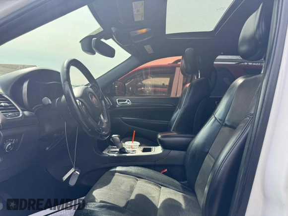 2019 Jeep Grand Cherokee Laredo E with VIN 1C4RJFAG8KC678774, listed as a Copart auction lot 52527475 with 156,592 mi miles and Clean Title. Bid and sale history available at carsss.com. Image 8.