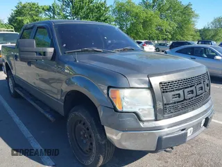 2009 Ford F-150 XL z VIN 1FTRW14819FB18628, wystawiony jako IAAI lot #42303828 z przebiegiem 193 672 mil mil oraz . Historia ofert i sprzedaży dostępna na DreamBid. Obrazek 6.